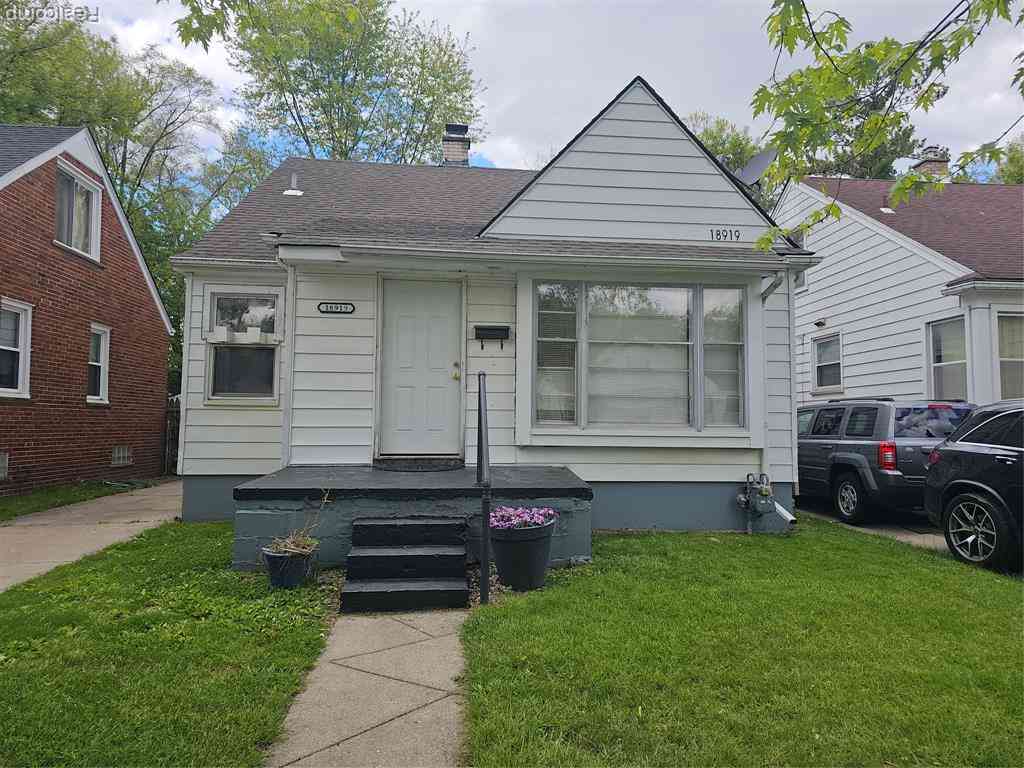Homes For Sale - 18919 Woodbine Street <br/> Detroit, MI 48219
