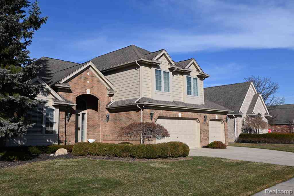 Homes For Sale - 19205 River Valley Drive <br/> Macomb, MI 48044
