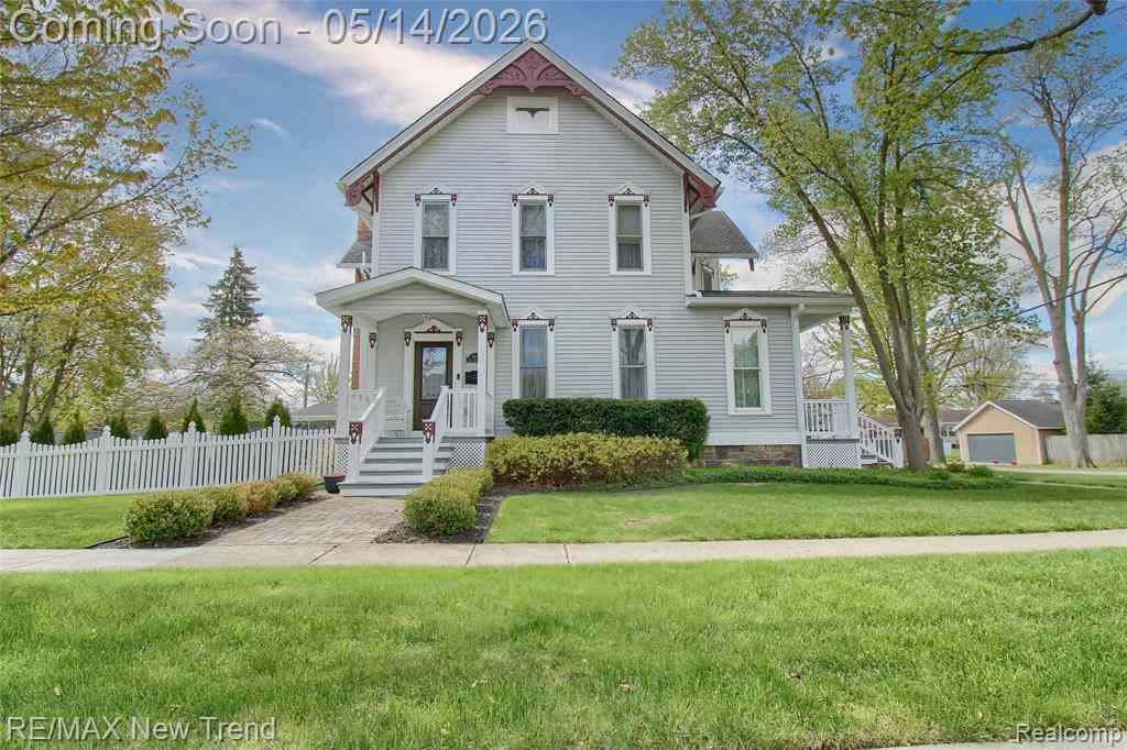 Homes For Sale - 304 E Liberty Street <br/> South Lyon, MI 48178