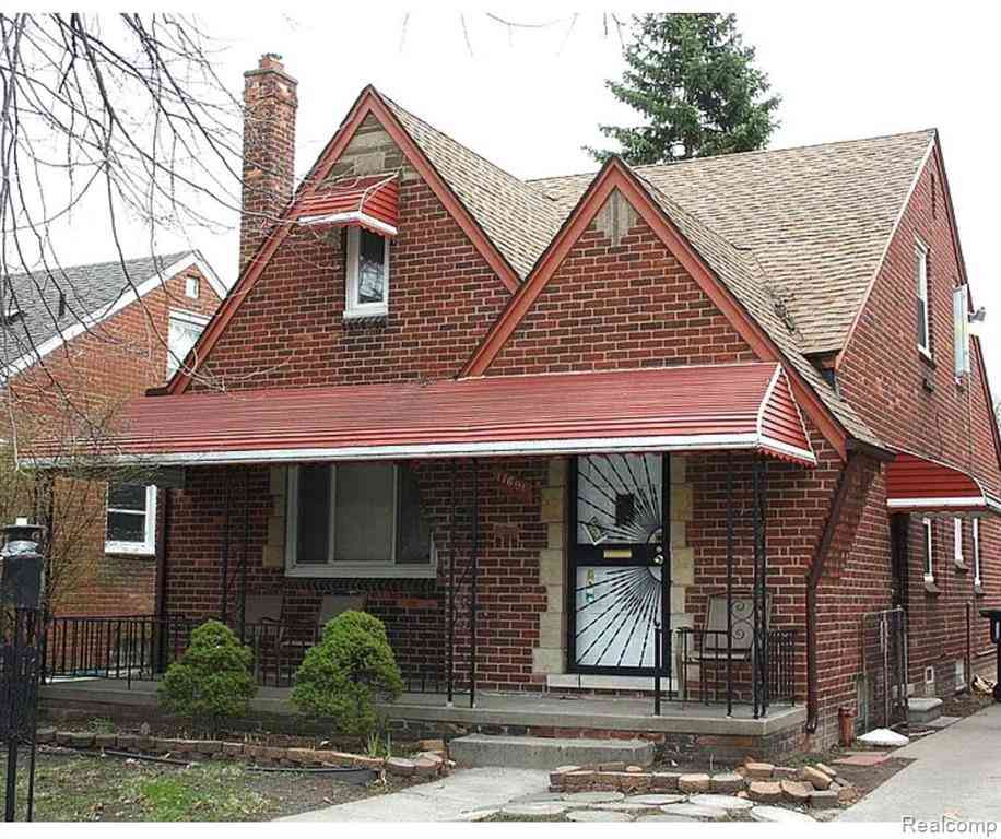 Homes For Sale - 17694 Avon Avenue <br/> Detroit, MI 48219