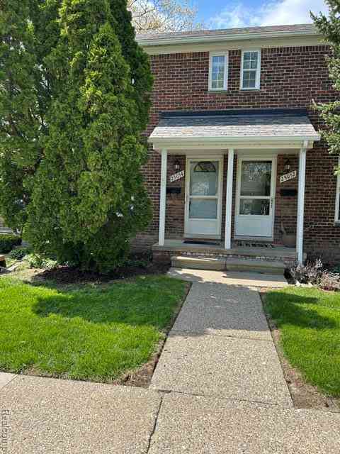 Condo For Sale - 23054 Gary Lane <br/> Saint Clair Shores, MI 48080