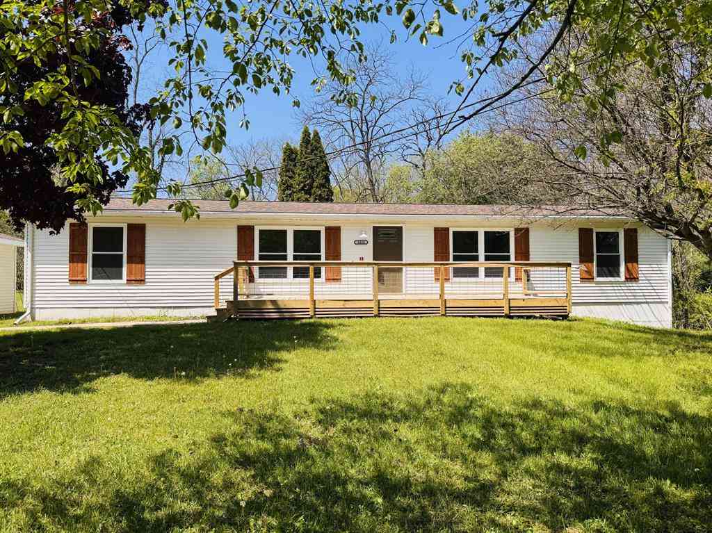 Homes For Sale - 2432 Bond Street <br/> Niles, MI 49120