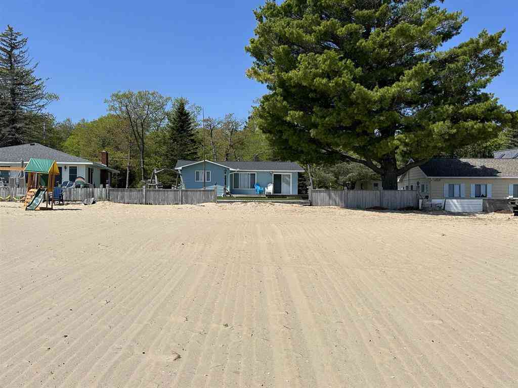 Homes For Sale - 7724 N Us-23  <br/> Iosco County, Oscoda, MI 48750