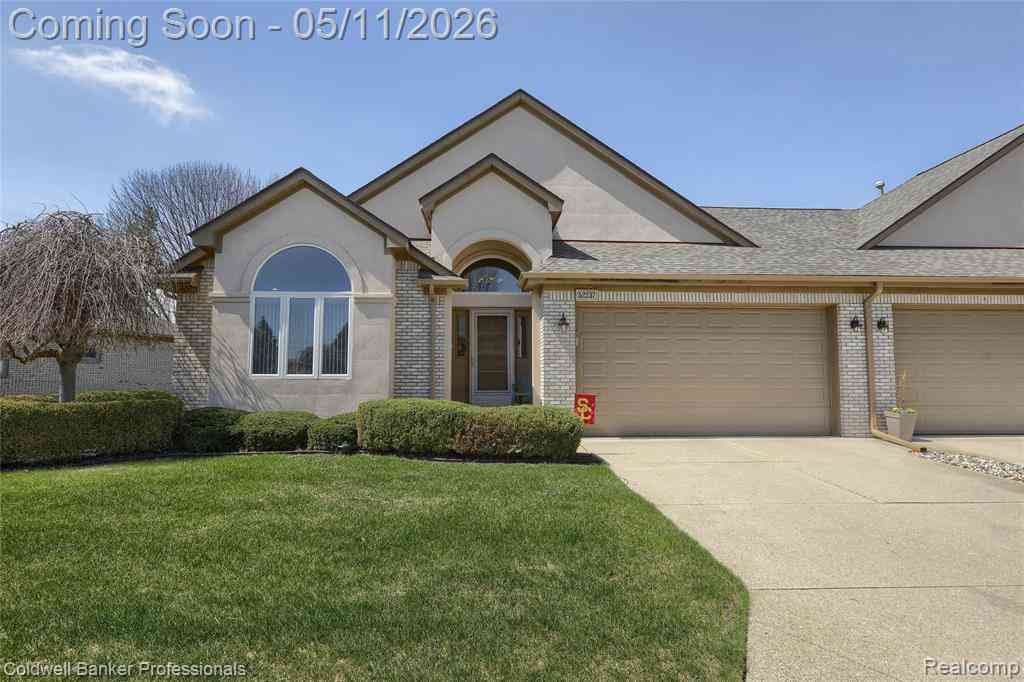 Condo For Sale - 52237 Mitchell Lane  #11<br/> Macomb, MI 48042