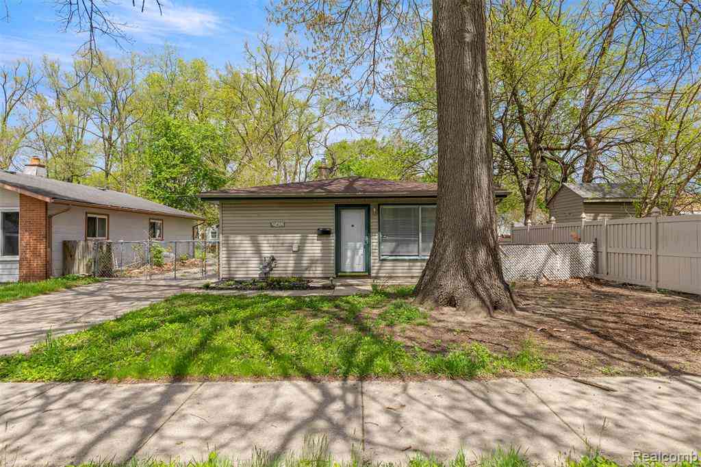 Homes For Sale - 25432 Mcdonald Street <br/> Dearborn Heights, MI 48125