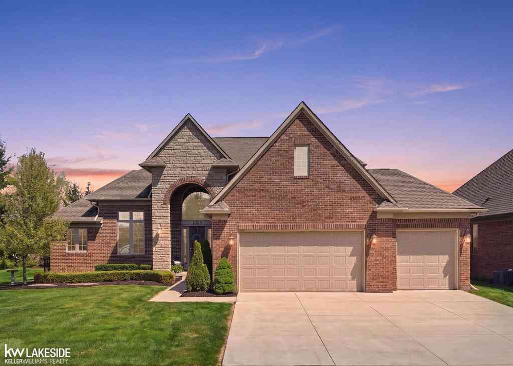 Homes For Sale - 54958 Lawson Creek Drive <br/> Shelby Twp, MI 48316