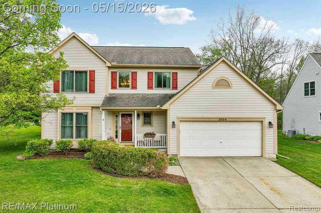 Homes For Sale - 2584 Birchwood Drive <br/> Howell, MI 48855