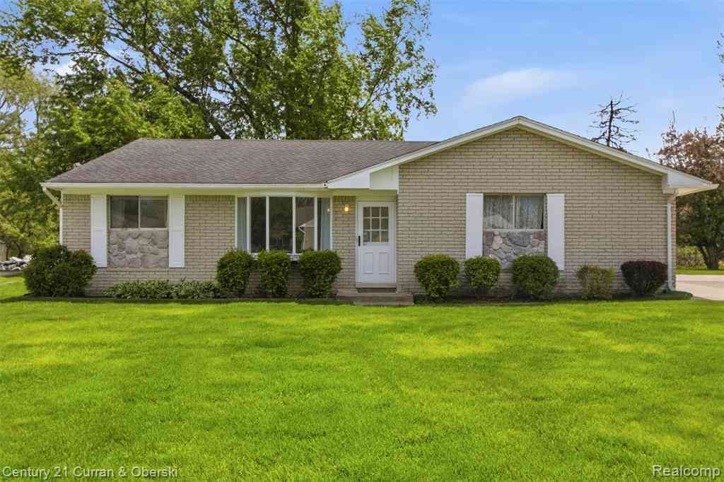 Homes For Sale - 23293 W Le Bost Drive <br/> Novi, MI 48375