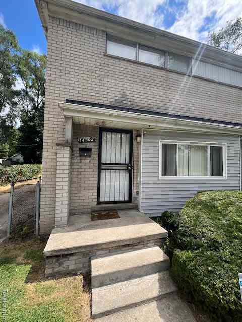 Homes For Sale - 14532 Evergreen Road <br/> Detroit, MI 48223