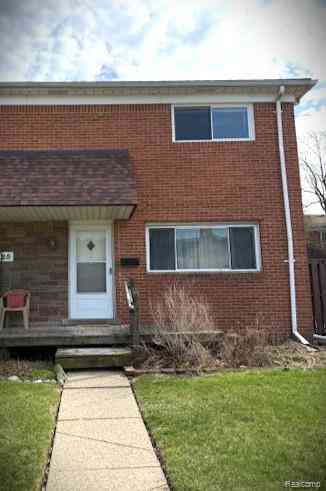Condo For Rent - 25 Highland Ave Unit 2  <br/> Oakland County, Clawson, MI 48017