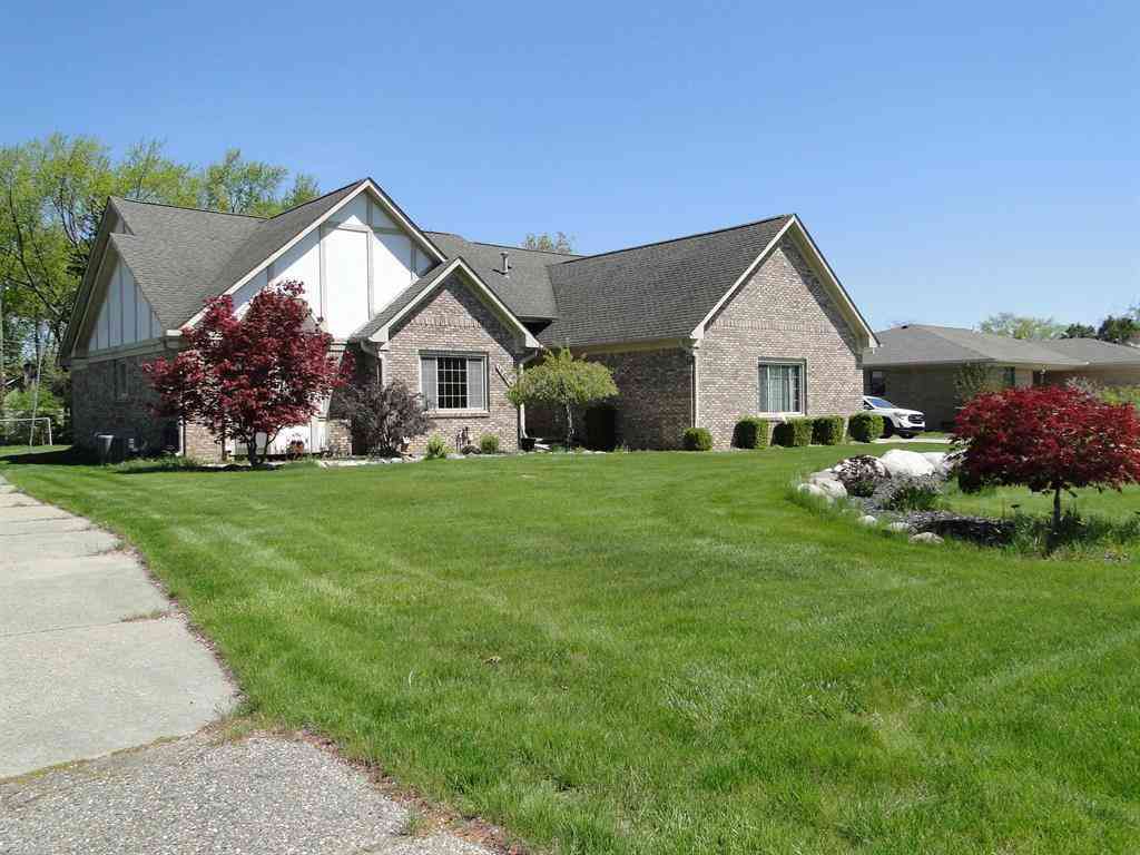 Homes For Sale - 19549 Dixie Drive <br/> Clinton Township, MI 48035
