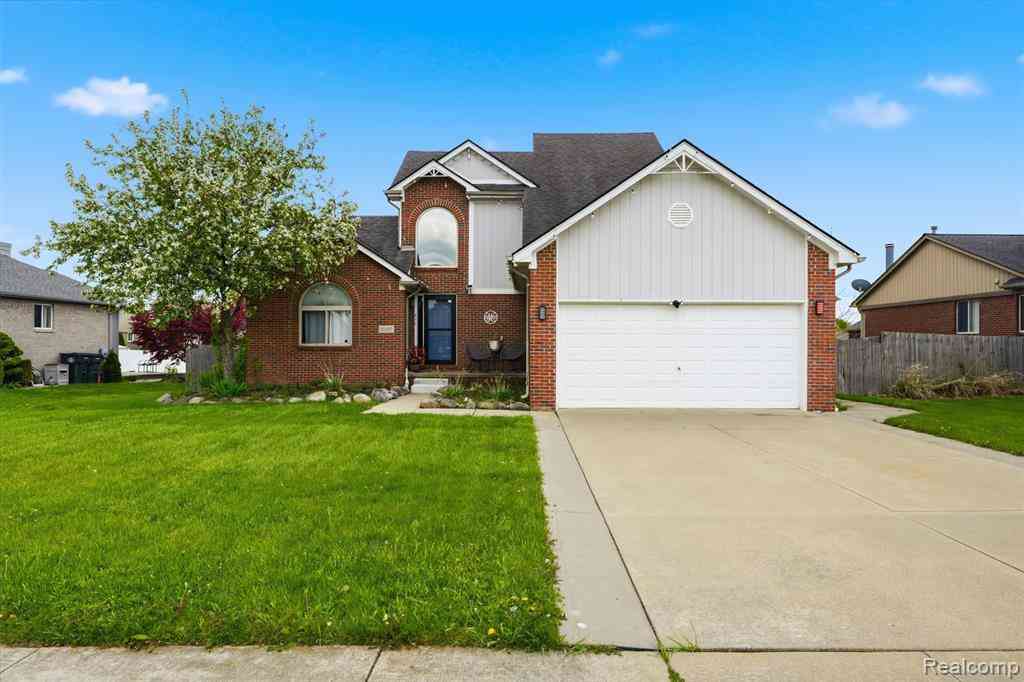 Homes For Sale - 31197 Jaguar Drive <br/> Macomb County, New Baltimore, MI 48047