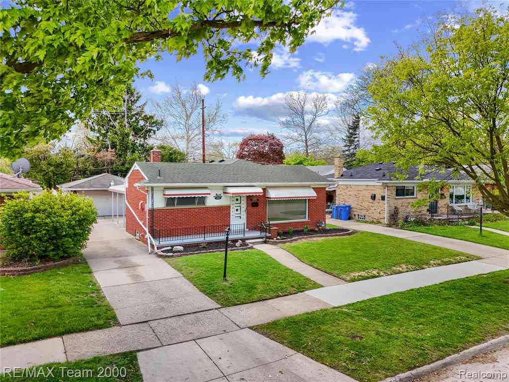 Homes For Sale - 8551 Rockland Street <br/> Dearborn Heights, MI 48127