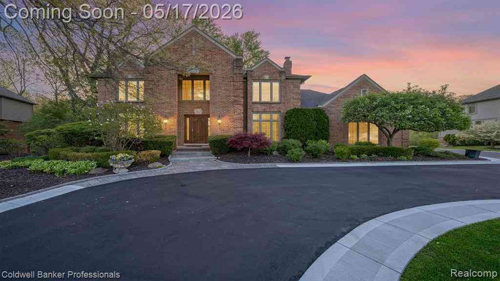 Homes For Sale - 3653 Cedar Brook Drive <br/> Rochester, MI 48309