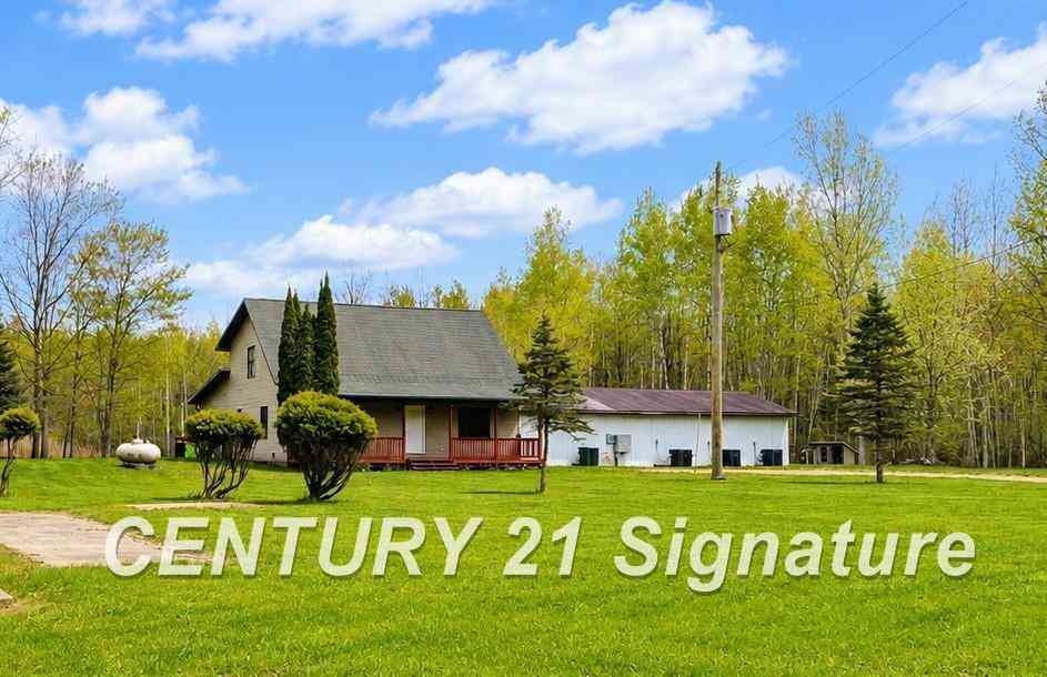 Homes For Sale - 3175 Coolidge Road <br/> Midland County, Beaverton, MI 48612