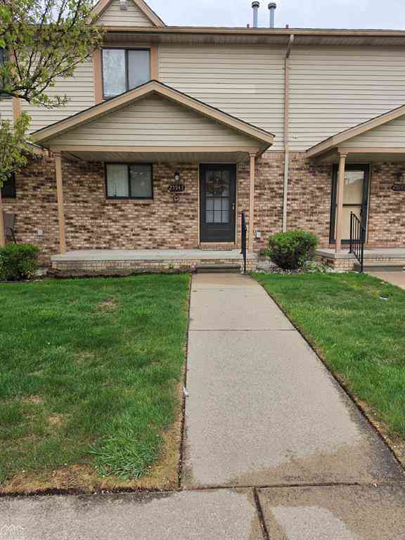 Condo For Sale - 25943 New Forest Court <br/> Chesterfield, MI 48051