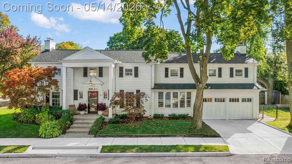 Homes For Sale - 380 Kimberley Road <br/> Oakland County, Birmingham, MI 48009