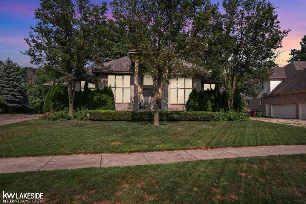 Homes For Sale - 55766 Apple Lane <br/> Shelby Twp, MI 48316