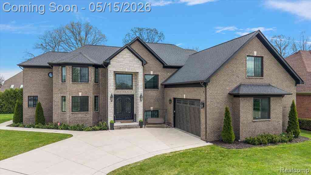 Homes For Sale - 46930 Riverpark  E E<br/> Macomb, MI 48044