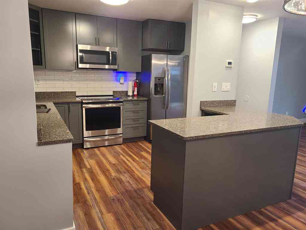 Condo For Sale - 227 Fair Street <br/> Traverse City, MI 49686