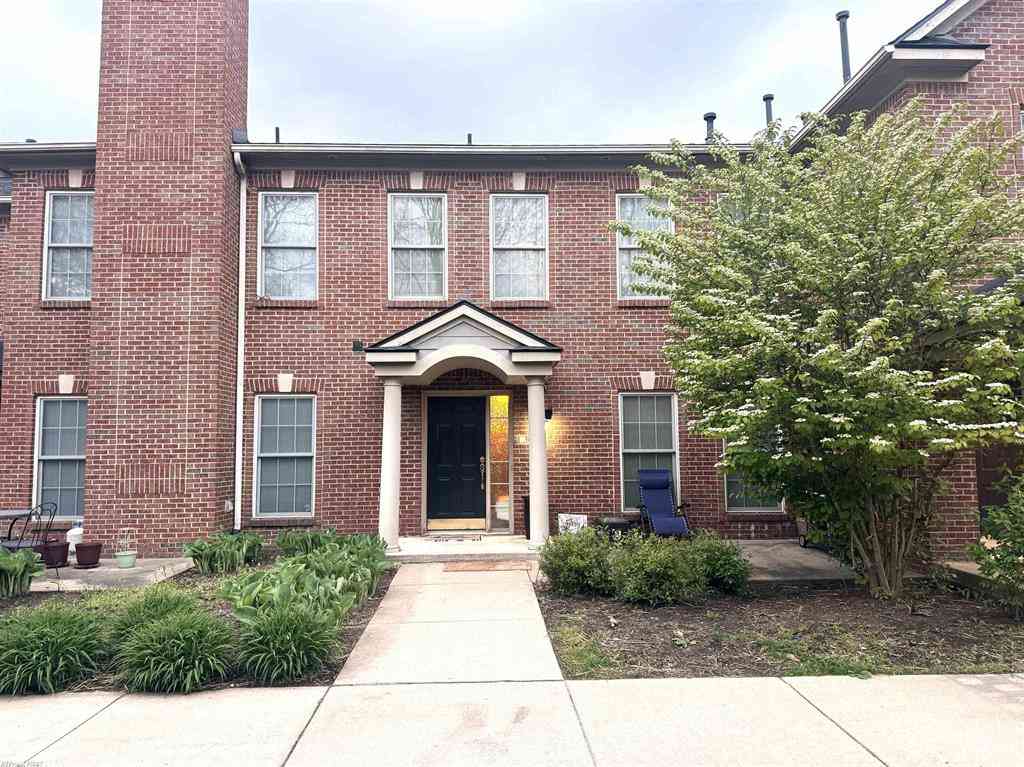 Condo For Sale - 5647 Hampshire Lane <br/> Ypsilanti, MI 48197