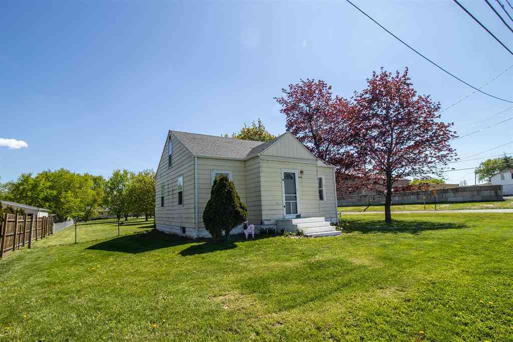 Homes For Sale - 10256 N Saginaw Road <br/> Genesee County, Clio, MI 48420