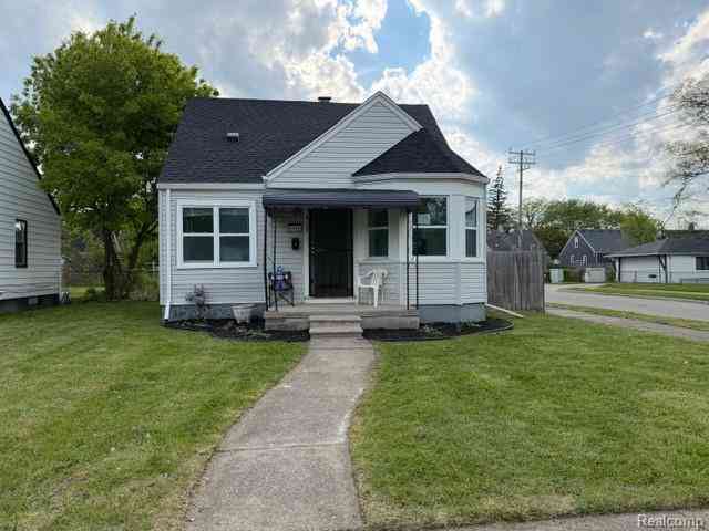 Homes For Sale - 8115 Grandville Avenue <br/> Detroit, MI 48228