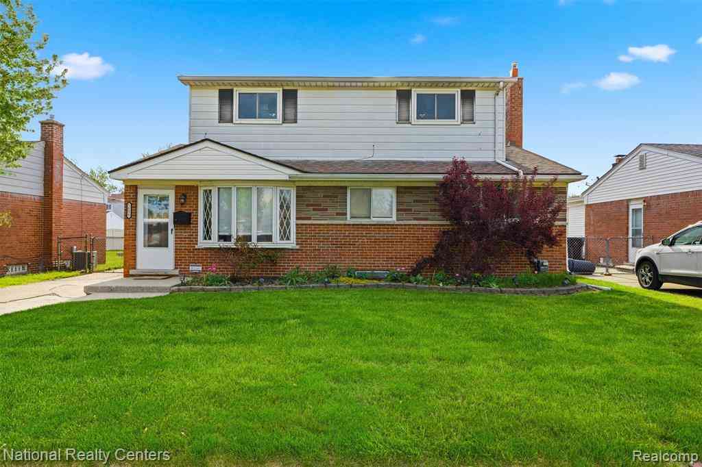 Homes For Sale - 16021 Dugan Street <br/> Roseville, MI 48066