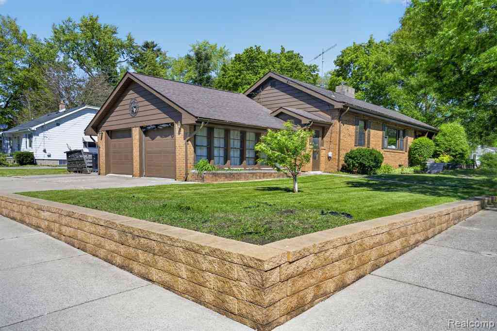 Homes For Sale - 1209 Beatrice Street <br/> Flushing, MI 48433