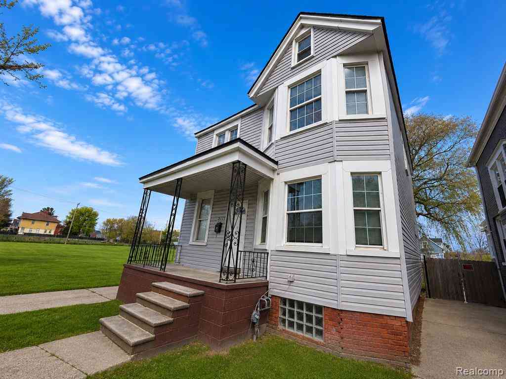 Homes For Sale - 3439 Cadillac Boulevard <br/> Detroit, MI 48214