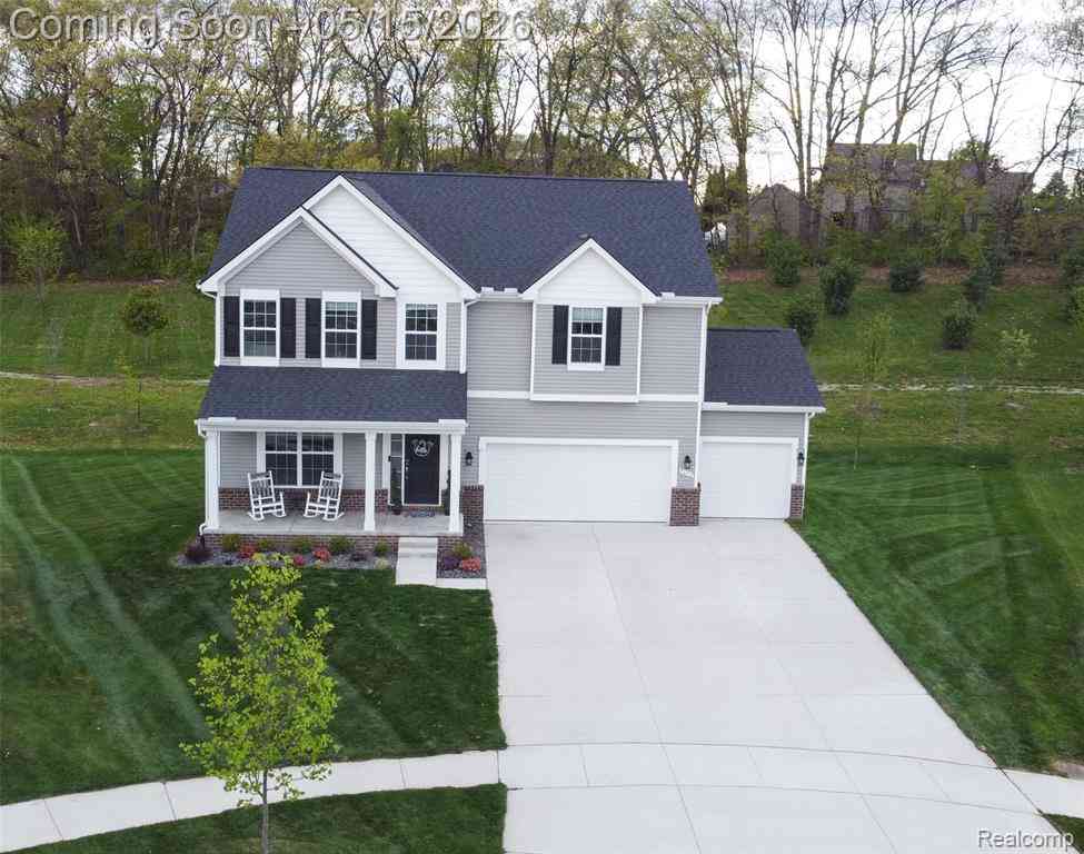 Homes For Sale - 9650 Kylie Drive <br/> Brighton, MI 48116
