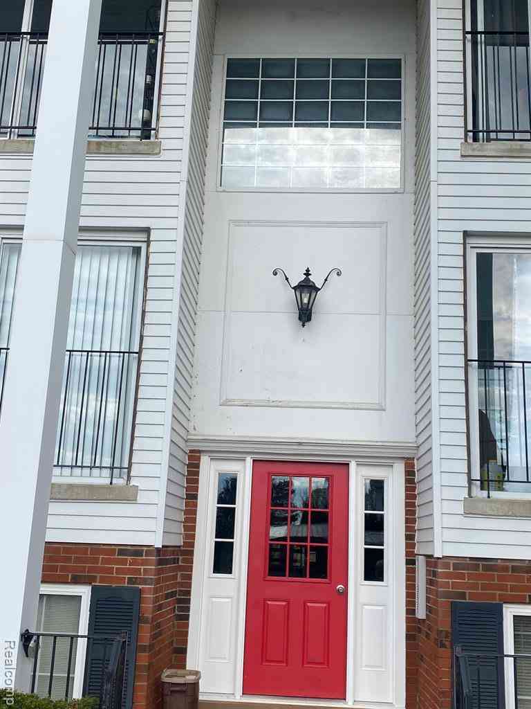 Condo For Rent - 420 Baldwin Avenue <br/> Rochester, MI 48307