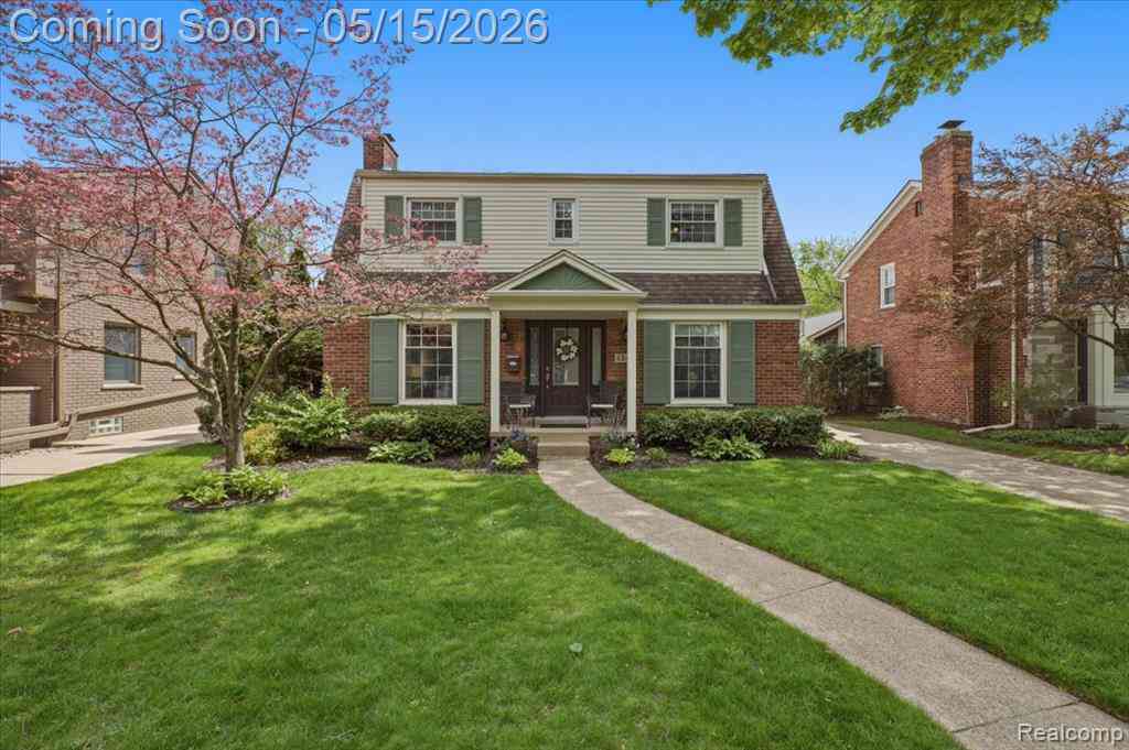 Homes For Sale - 1245 S Bates Street <br/> Oakland County, Birmingham, MI 48009