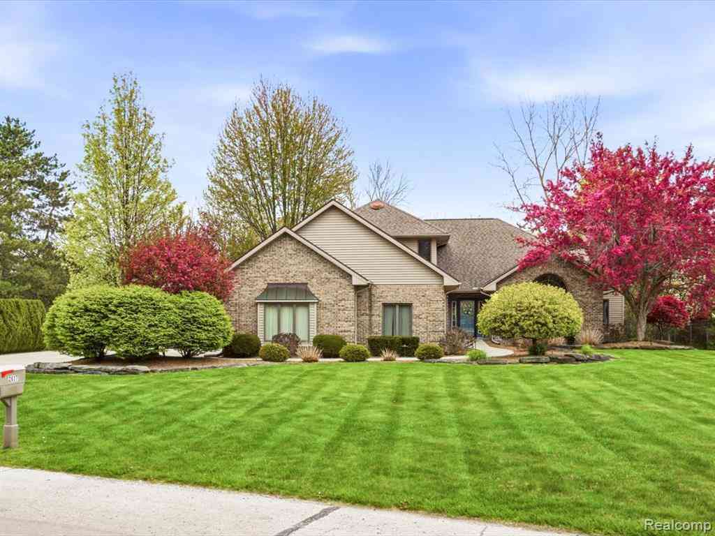 Homes For Sale - 2837 Shorewood Boulevard <br/> Fort Gratiot, MI 48059