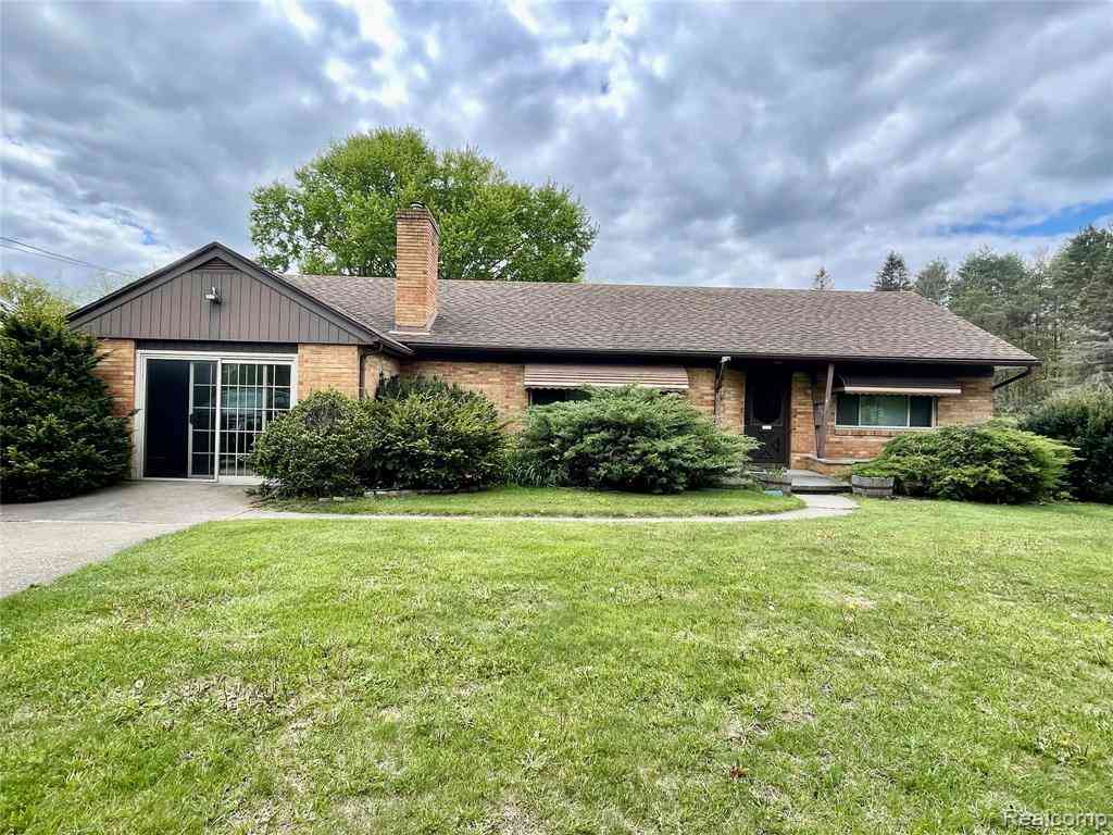 Homes For Sale - 7234 Davison Road <br/> Davison, MI 48423