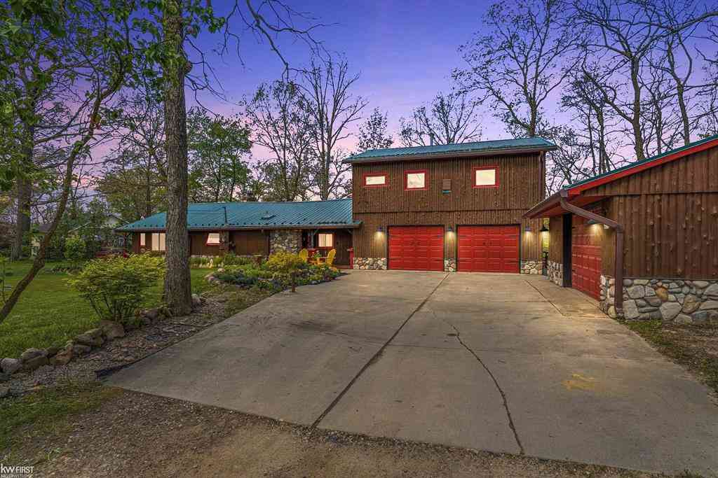 Homes For Sale - 7219 Big Trail Road <br/> Holly, MI 48442