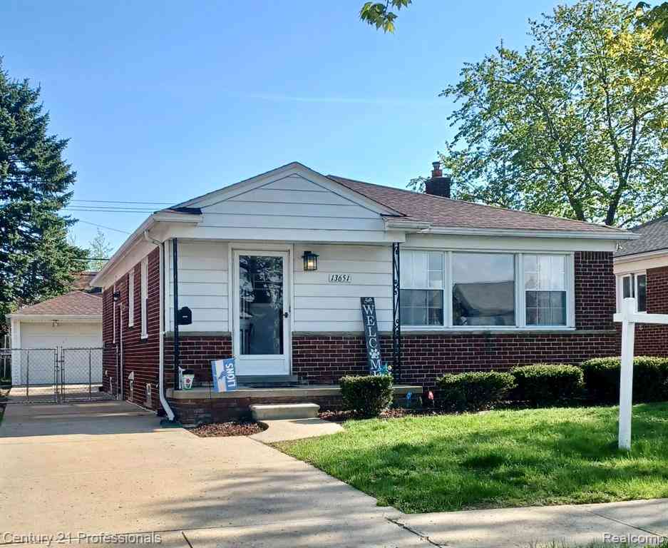 Homes For Sale - 13651 Castle Street <br/> Southgate, MI 48195