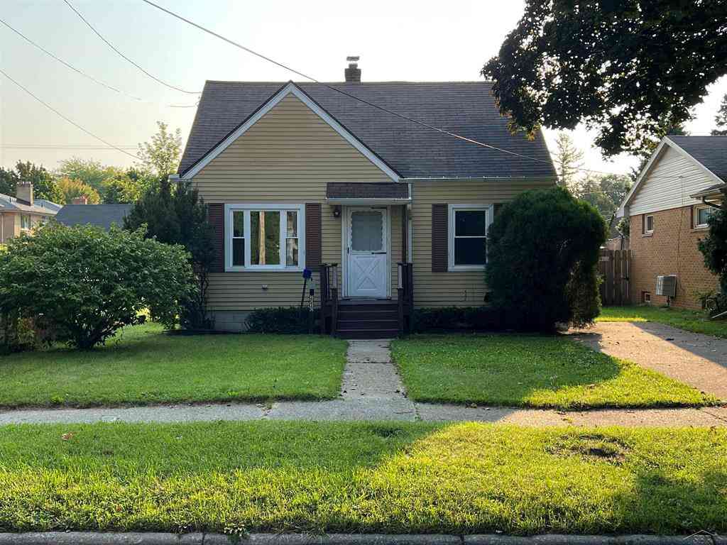 Homes For Sale - 2020 Thorne Street <br/> Saginaw, MI 48602
