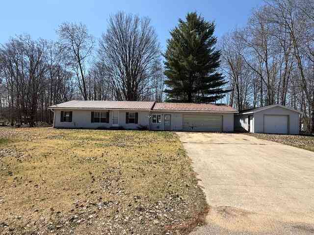 Homes For Sale - 559 Gitchegumee Drive <br/> Buckley, MI 49620