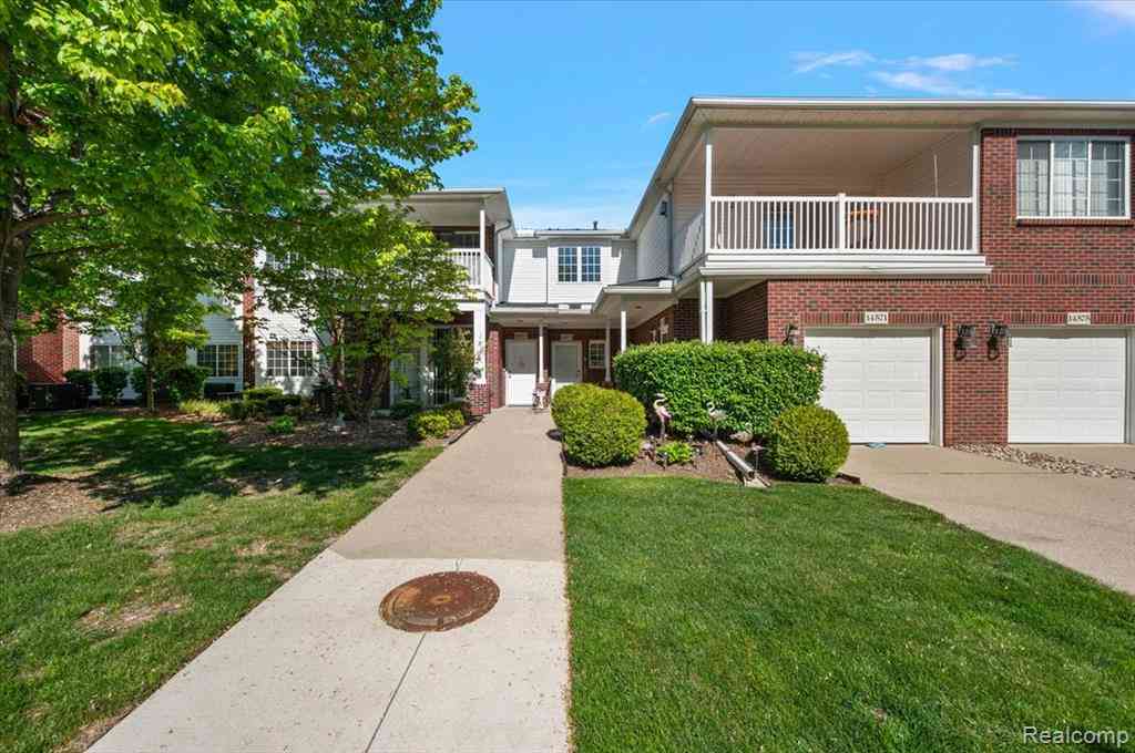 Condo For Sale - 14575 Moravian Manor Circle <br/> Sterling Heights, MI 48312