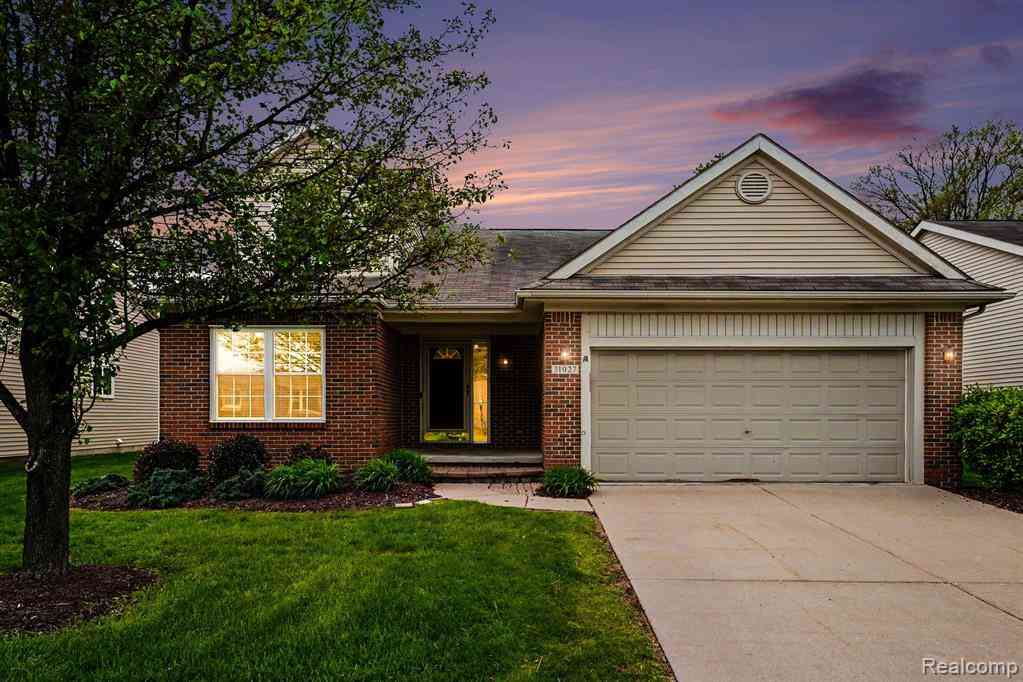 Condo For Sale - 31027 Dawson Street <br/> Garden City, MI 48135