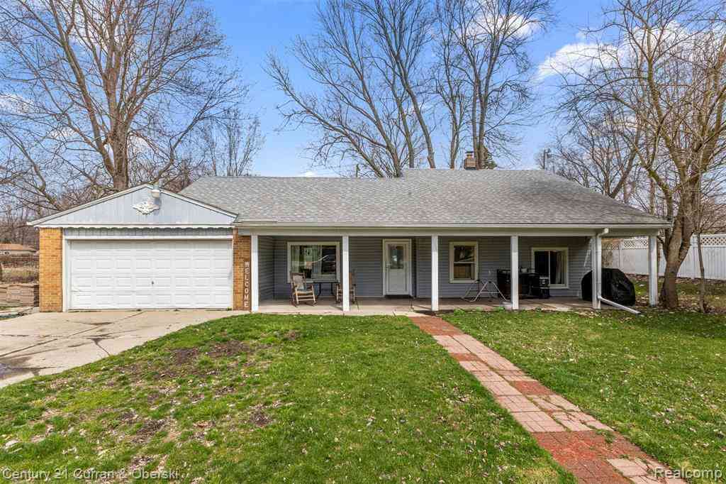 Homes For Sale - 26891 Crocker Boulevard <br/> Harrison Township, MI 48045