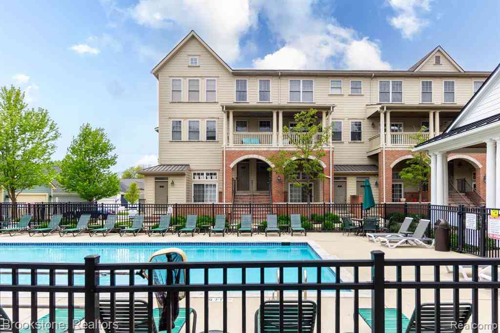 Condo For Sale - 185 Amys Walk <br/> Auburn Hills, MI 48326