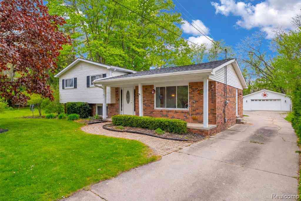 Homes For Sale - 22655 W Main Street <br/> Armada, MI 48005