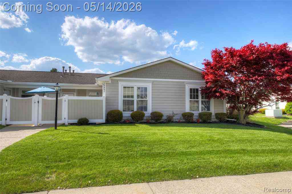 Condo For Sale - 39887 Village Wood Lane  #86<br/> Novi, MI 48375