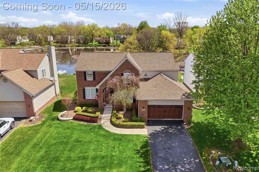 Homes For Sale - 5480 Lancaster Lane <br/> Commerce Twp, MI 48382