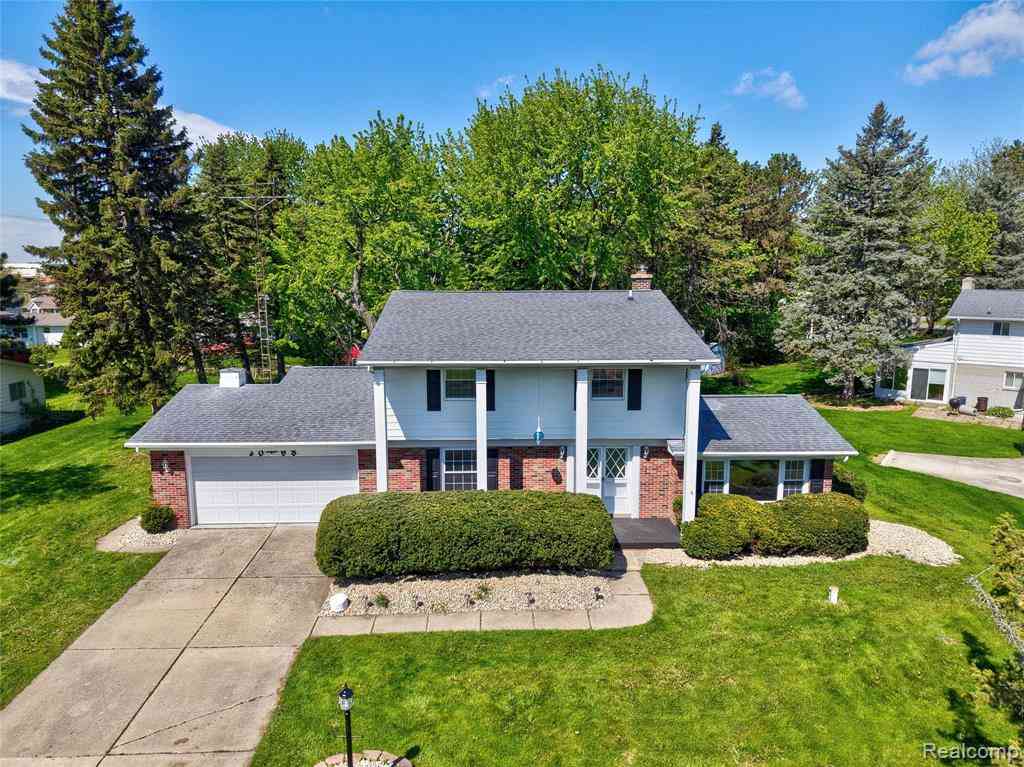 Homes For Sale - 3098 Wagon Trail <br/> Flint, MI 48507