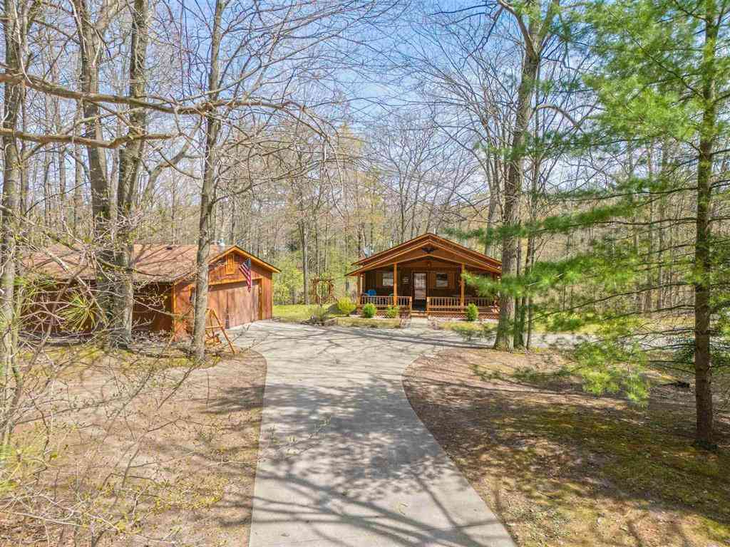 Homes For Sale - 1541 Maple Point Road <br/> Beaverton, MI 48612