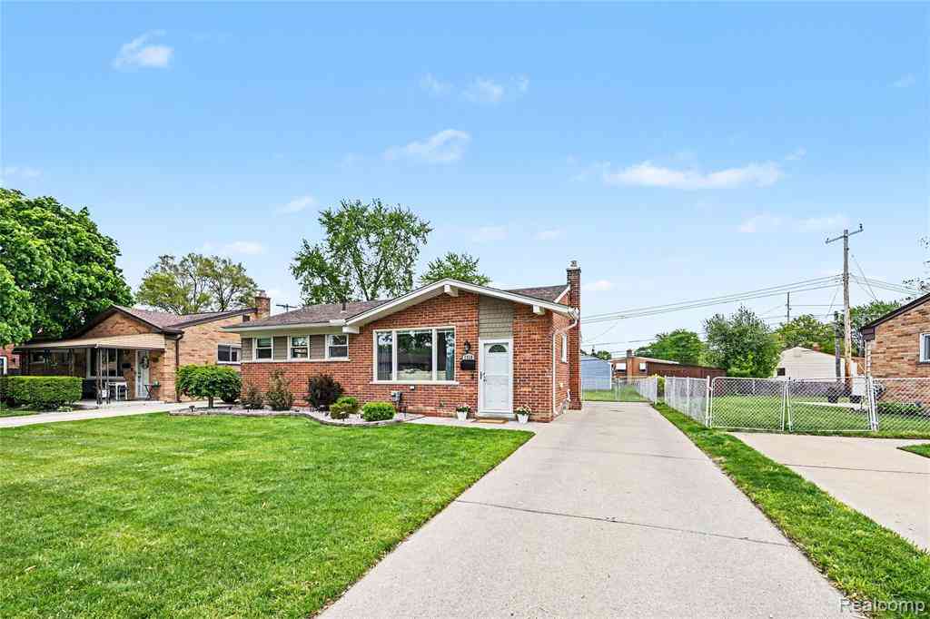 Homes For Sale - 1319 Easley Drive <br/> Westland, MI 48186