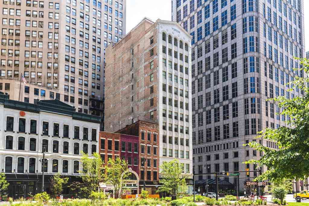 Homes For Rent - 600 Woodward Avenue  #4B<br/> Detroit, MI 48226